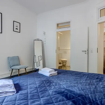Homebydoni - Zentral I Kueche I Balkon I 7 Gaeste Апартаменты Висбаден
