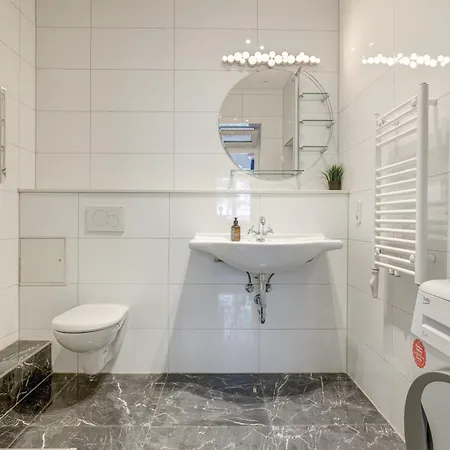 Homebydoni - Zentral I Kueche I Balkon I 7 Gaeste